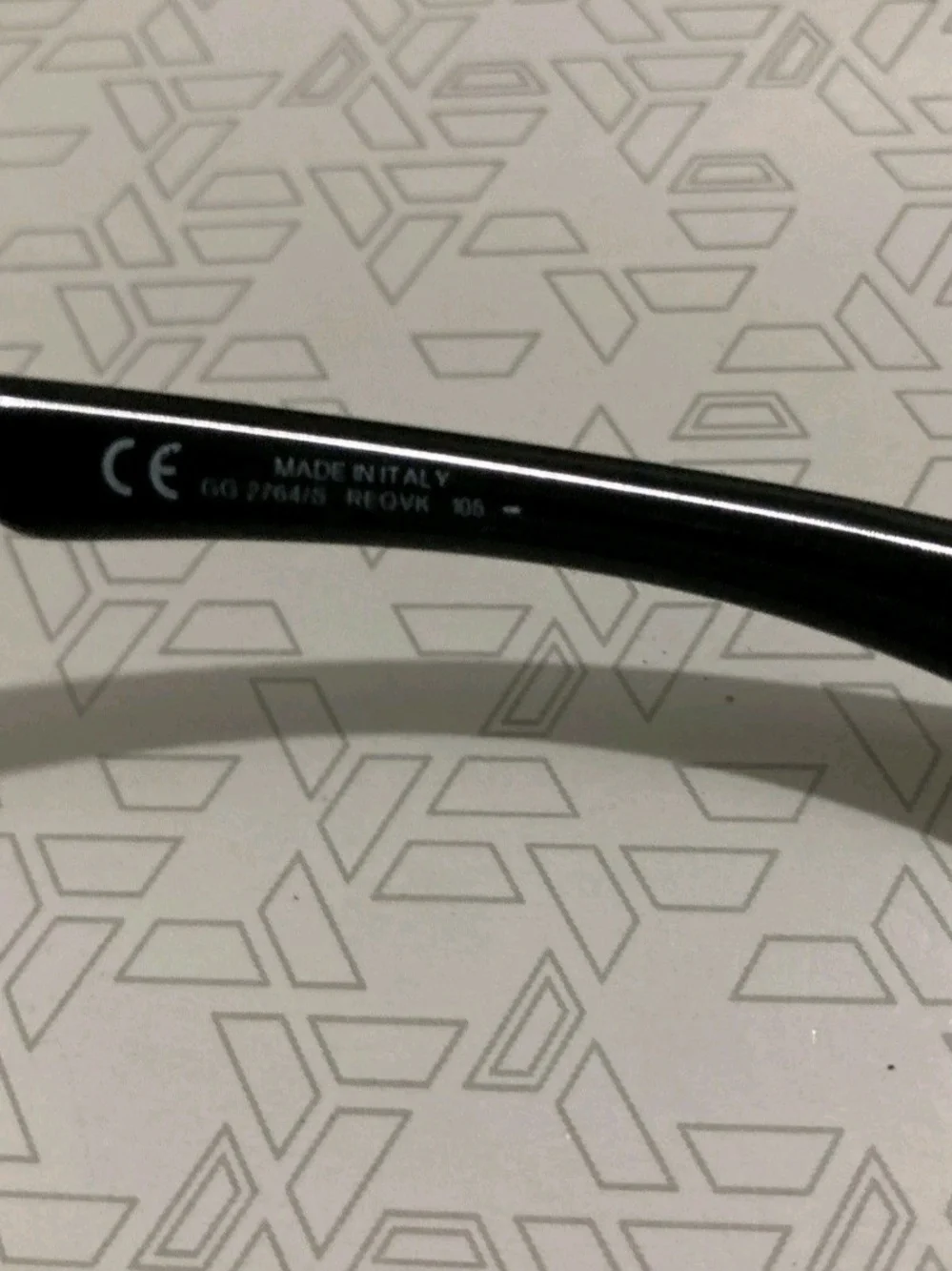Gucci Black Frame Sunglasses with Gray Gradient Lenses and Logo Case - Picture 6 of 8